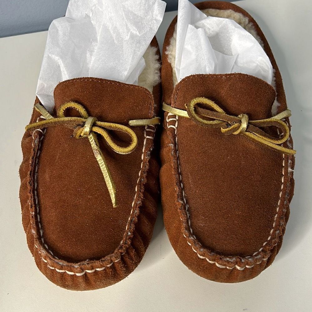 Lands End Brown Suede Moccasin Slippers W8